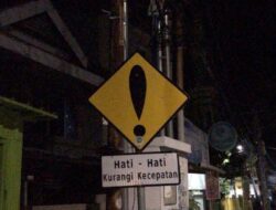 Aman Berkendara Saat Hujan: Tips Jitu Menghadapi Jalan Licin