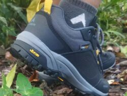 Eiger: Sepatu Mendaki Tangguh dengan Teknologi Terbaru untuk Petualangan Anda
