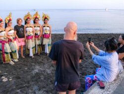Gerakan Wisata Bersih Dimulai di Lovina, Wamenpar Dorong Citra Baru Bali yang Lebih Bersih dan Merata