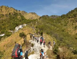 Tegaskan!!! Pentingnya Kepatuhan SOP Pendakian Usai Insiden Tragis di Gunung Rinjani