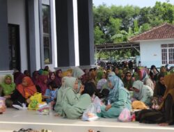 Ratusan Warga Padati Pengajian Syariahan, Fatayat NU Desa Kihiyang Tampil Kompak dan Inspiratif