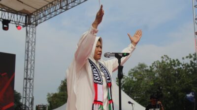Anggota DPR RI Elita Budiati Sumbang Rp50 Juta untuk Palestina dalam Konser Amal Bersama Wali Band