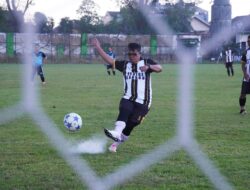 Gol Kang Akur Warnai Laga Persahabatan APDESI Subang vs Sukabumi
