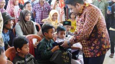 Kang Rey Sapa Warga Patokbeusi: Tinjau Infrastruktur, Hadiri Khitanan Massal, dan Salurkan Bantuan untuk Lansia