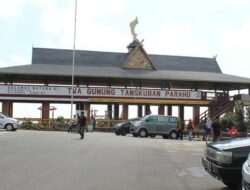 Gunung Tangkuban Parahu: Strategi Wisata Alam Unggulan Jawa Barat