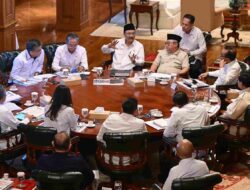 Gus Ipul Minta Presiden Prabowo Beri Pembekalan Langsung kepada Kepala Sekolah dan Guru Sekolah Rakyat