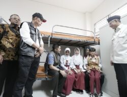 Seskab, Mensos, dan Menteri PU Tinjau Kesiapan Sekolah Rakyat di Sentra Handayani