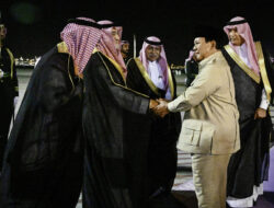 Presiden Prabowo Disambut Meriah di Jeddah, Siap Bertemu PM Arab Saudi