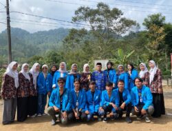 Mahasiswa KKNM Universitas Subang Dampingi MPLS Anak Usia Dini di Kober Bina Karya