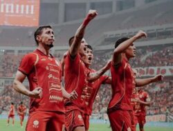 Persija Tundukkan Singo Edan 3-0, Runtukahu Jadi Bintang