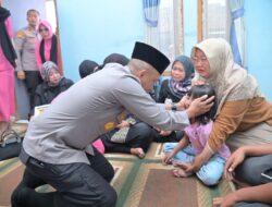 Kapolda Jabar Sampaikan Duka dan Santunan ke Keluarga Aipda Cecep