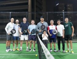 Menpora Dito dan Presiden Levante FC Bahas Kerja Sama Sepak Bola di Rooftop Wisma Kemenpora