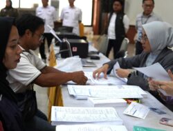 Bangunan Liar Ditertibkan, Pedagang Ciater Justru Dapat Bantuan Modal