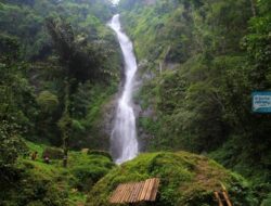 Curug Cibareubeuy, Mahkota Keindahan Desa Wisata Cibeusi Subang
