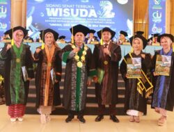 Dies Natalis ke-60, UIN Siber Syekh Nurjati Cirebon Hadiahi Beasiswa S2 untuk Lima Wisudawan Berprestasi