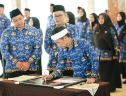 Loyalitas dan Integritas Jadi Pesan Utama Om Zein Saat Lantik 47 PPPK Purwakarta