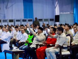 Prabowo Pastikan Program Makan Bergizi Gratis Jalan Terus, Dapur Dibekali Sterilisasi & Test Kit Sebelum Distribusi