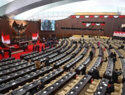 Dinonaktifkan Buntut Kontroversi, 5 Anggota DPR RI Masih Digaji Negara??