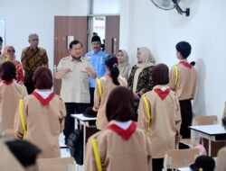 Kunjungi Sekolah Rakyat, Presiden Prabowo Tekankan Pentingnya Pendidikan