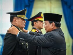 Presiden Prabowo Beri Pangkat Jenderal Kehormatan untuk Purnawirawan TNI dan Polri