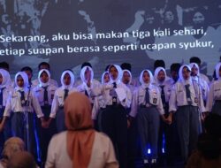 Puisi Haru Pelajar Sekolah Rakyat Sumedang Menyentuh Hati Mensos dan Wabup