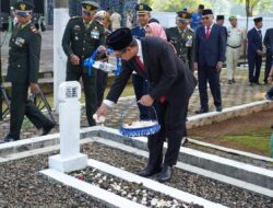 Peringati Hari Pahlawan, Pemkab Subang Gelar Tabur Bunga di TMP Cidongkol