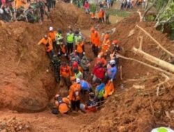 Sembilan Korban Ditemukan, Pencarian Terus Dipercepat di Longsor Cibeunying