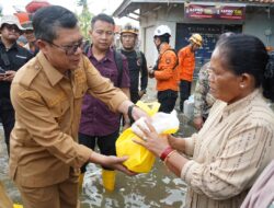 Banjir Rendam 9 Desa di Blanakan, Pemkab Subang Salurkan Bantuan Logistik