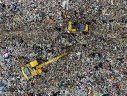 Antrean Truk Mengular, Sistem Pengelolaan Sampah Bandung Disorot
