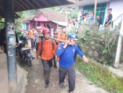 Dua Wisatawan Asal Karawang Tewas Tertimbun Longsor di Curug Cileat Subang