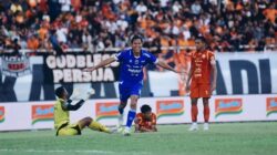 Persib Kokoh di Puncak Klasemen Setelah Taklukkan Persija 2-1