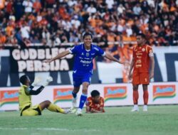 Persib Kokoh di Puncak Klasemen Setelah Taklukkan Persija 2-1
