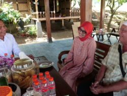 Om Zein Bantu Pengrajin Kaos Purwakarta Bangkit dari Keterpurukan