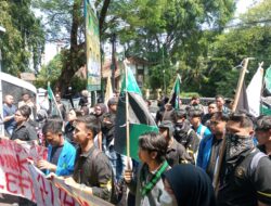 HMI Cabang Subang dan Aliansi BEM Subang Gelar Aksi, Sampaikan 7 Tuntutan Rakyat Indonesia