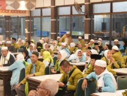 442 Jemaah Haji Subang Tiba di Tanah Air dengan Selamat