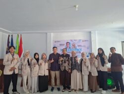 Mini Conference USKM Latih Mahasiswa Berpikir Kritis dan Public Speaking