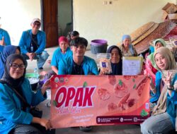KKN Kelompok 19 Rebranding UMKM Opak Abah Utim