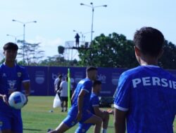 Hadapi Arema FC, Persib Bandung Tanpa 8 Pemain