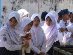 Tugu Koperasi Jadi Media Edukasi Sejarah bagi Para Siswa