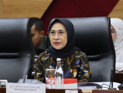 Universitas Republik Indonesia Harus Punya Dasar Hukum Jelas